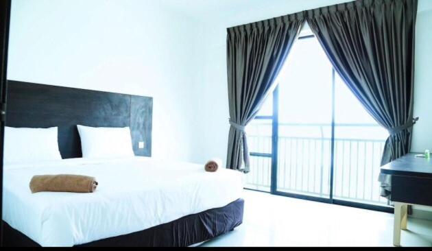 Marina Heights Seaview Resort Apartment II Lumut Exterior photo